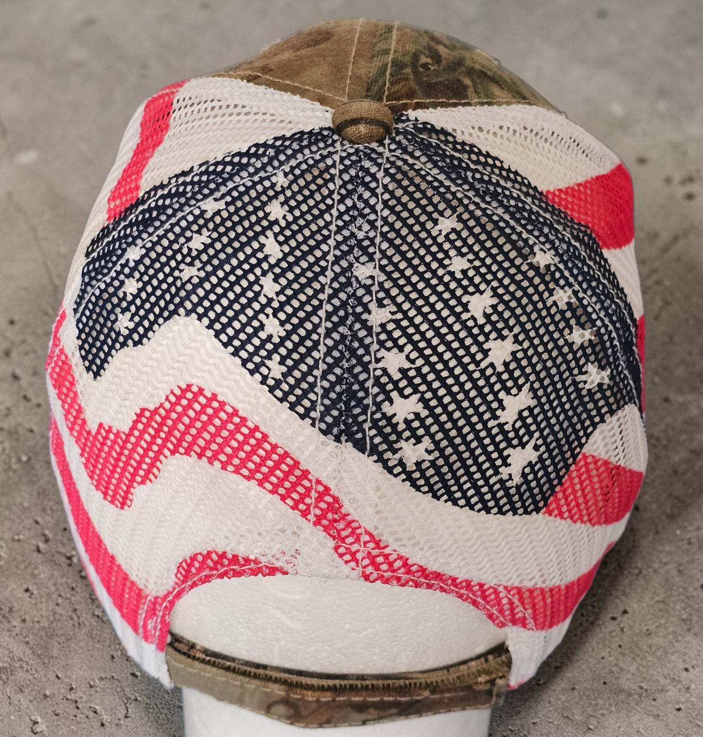 🧢 Vintage Trucker Cap – Camouflage & US-Flaggen-Design🇺🇸