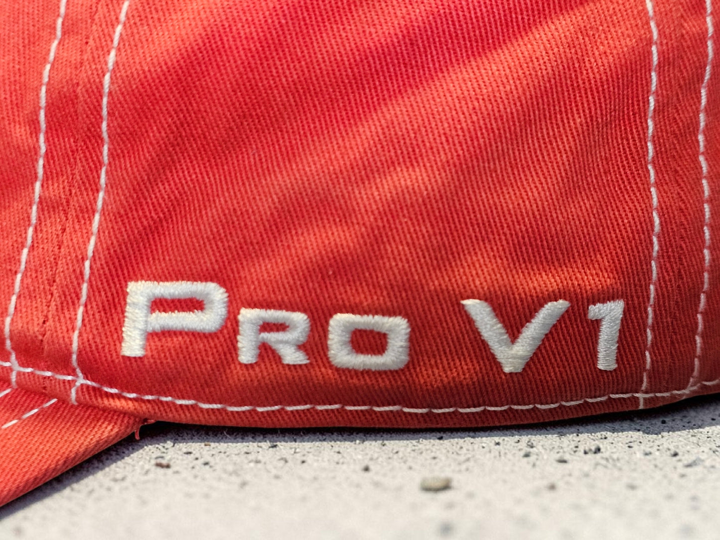 🧢 Titleist Golf Cap – Vintage Style Pro V1 & FootJoy Edition